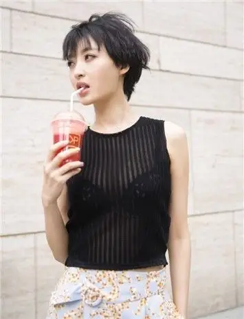 杨洋(yolanda),1989年6月8日出生于江西赣州,中国内地女歌手,演员.