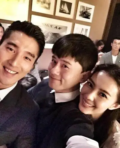 图高圆圆比赵又廷大几岁男方视女方为