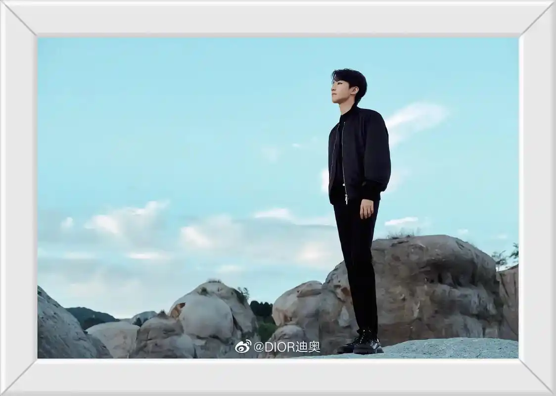 迪奥旷野代言人王俊凯 #迪奥品牌大使王俊凯 镜头前,从容坚 - 抖