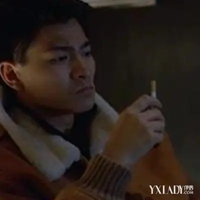 【图】曝光刘德华抽烟帅照 讲述他不平凡的演艺经历