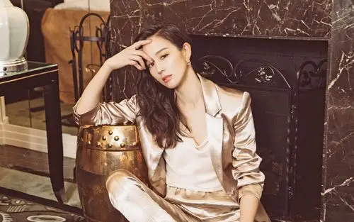 张钧甯成熟妩媚写真桌面壁纸