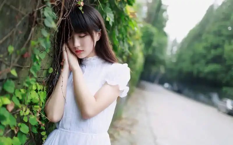 白裙美女唯美写真win7壁纸清新美女美女图片气质美女小