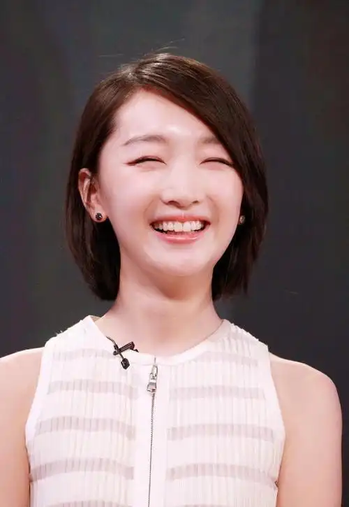 新从"最年轻实力派"到"全网群嘲",周冬雨做错了什么