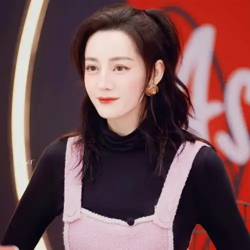 新年头像    #迪丽热巴邓妍