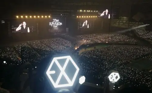 exo壁纸银海金珉锡金俊勉张艺兴