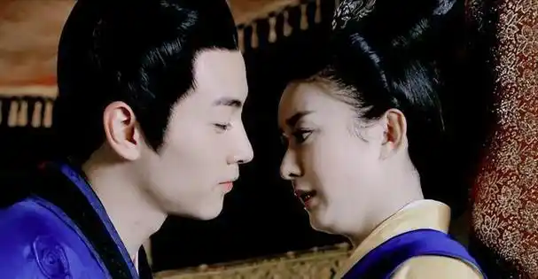 这次,陈晓和赵丽颖首次联手,共同演绎了一段精彩的故事.