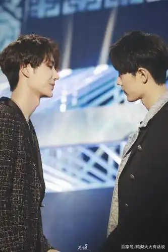 占(战)山为王,博君一笑(肖)高清壁纸安排上啦!