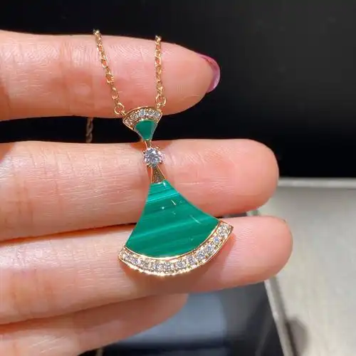 bvlgari宝格丽diva小裙子项链18k玫瑰金镶钻扇子吊坠锁骨链女