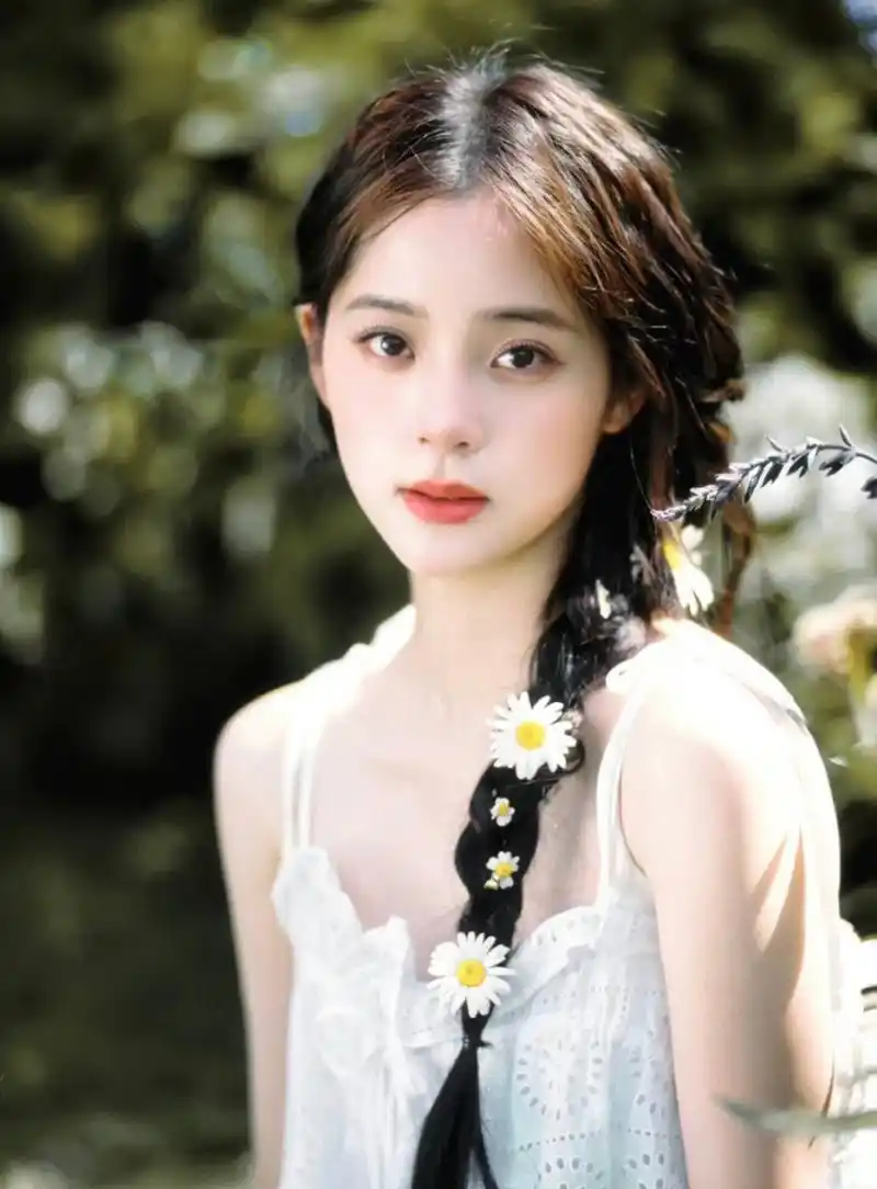 认领欧阳娜娜用house ambassador ,已知品牌大使有6人,分别是白敬亭