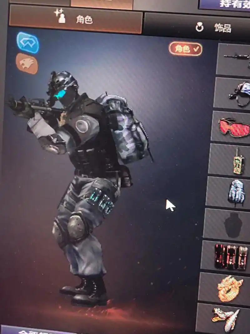 迷彩头盔都领了吗,斯沃特的专属头盔!保卫者帅啊, - 抖音