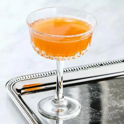 女神节将至,奉上10款甜美的草莓鸡尾酒