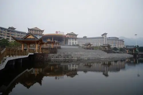 灰汤温泉华天城旅游度假区