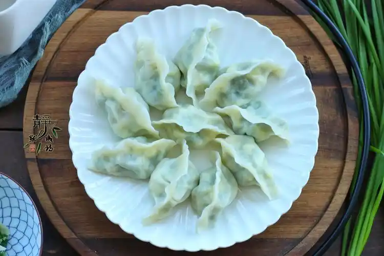 韭菜和它真是天生一对包饺子最香汁鲜味美老公一次能吃两盘
