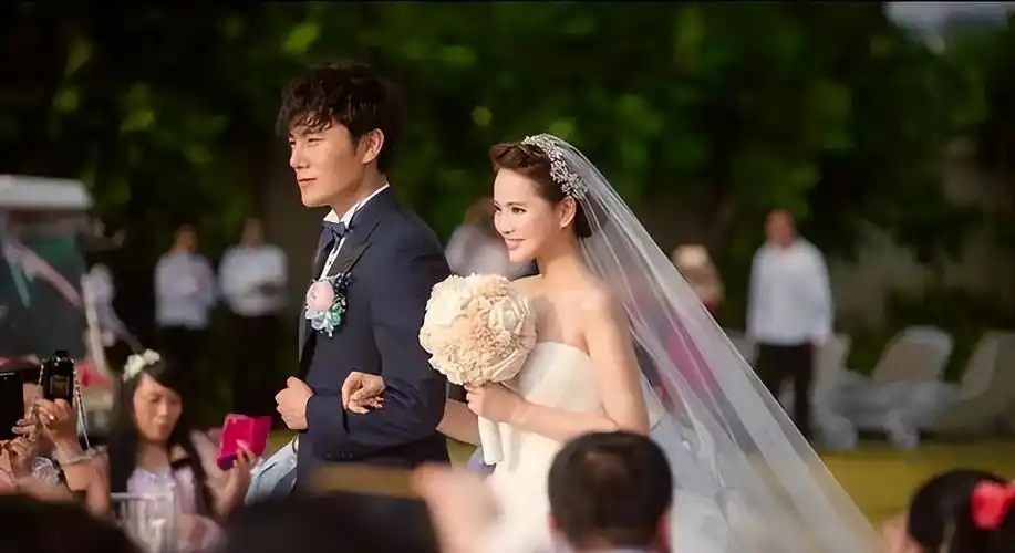 离婚13年,再回头看伊能静和庾澄庆,才明白离婚是他们最好的选择