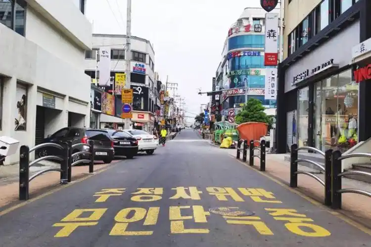 只去一站地方就可以刷爆朋友圈14天张张ins风