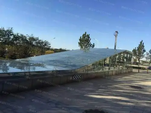 车库出入口玻璃雨棚