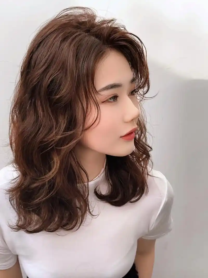 美出高级感 #发根蓬松 #简单好看发型 #慵懒风烫发 - 抖音