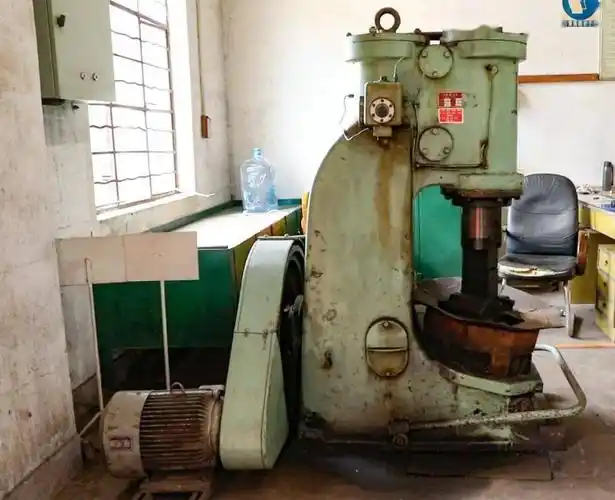 老铁匠的空气锤