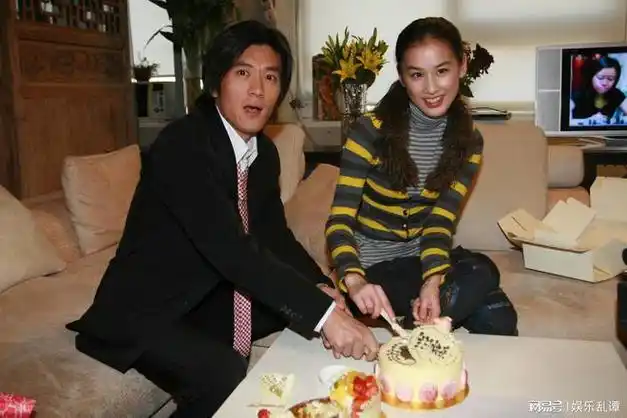 杨子大爆为老婆黄圣依与周星驰解约内幕付律师费后只剩3万