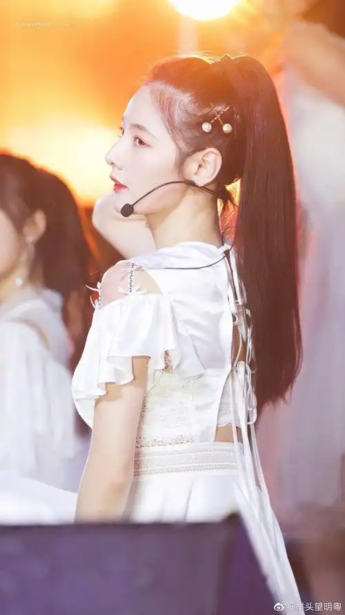 奇迹粤粤环游世界|赵粤长发图楼