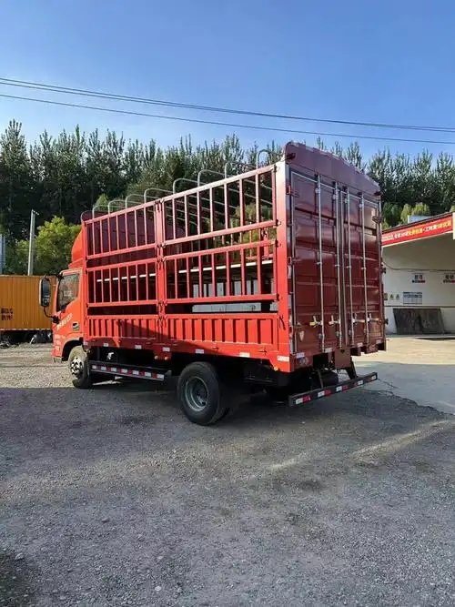 北京卖福田宽体2米45高栏货车的电话