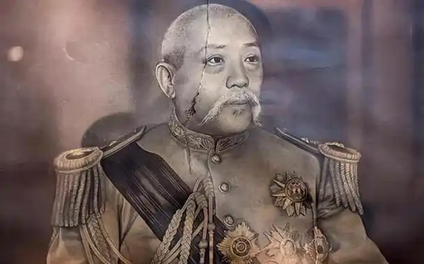 提到袁世凯,人们都持有固有的负面印象,这是他罪有应得的.