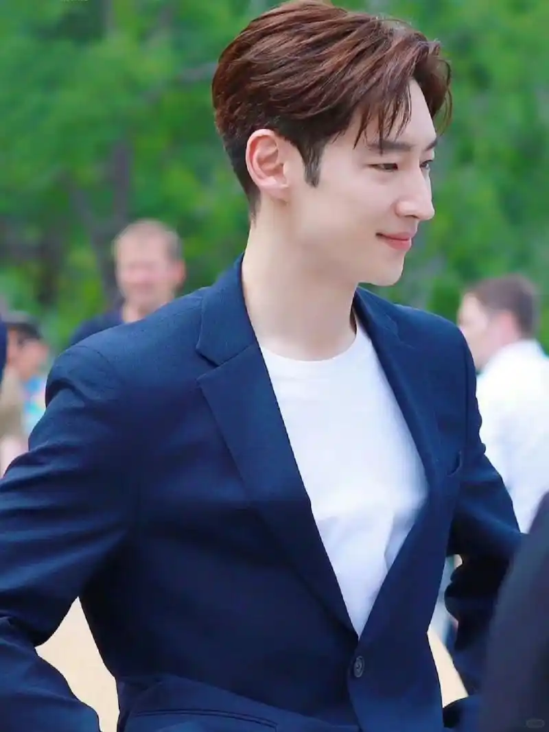 李帝勋:韩国影视圈的璀璨明星,从坚持梦想到闪耀荧屏的励志之旅  99