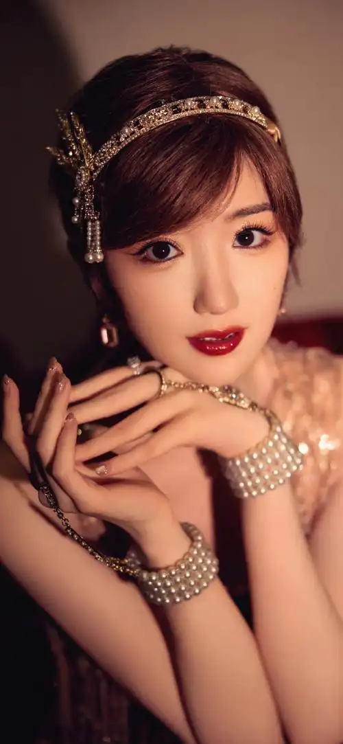 明星壁纸#明灭之间|动人心弦|女艺人壁纸迪丽热巴|赵丽颖|毛晓彤