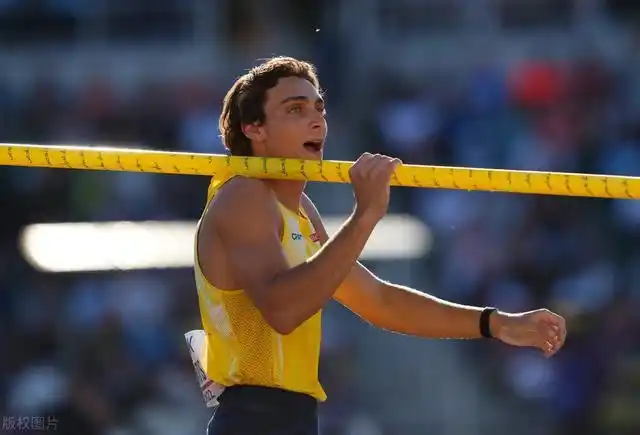 男子800米世界纪录800米世界纪录保持者瑞典天才6米21破世界纪录夺冠