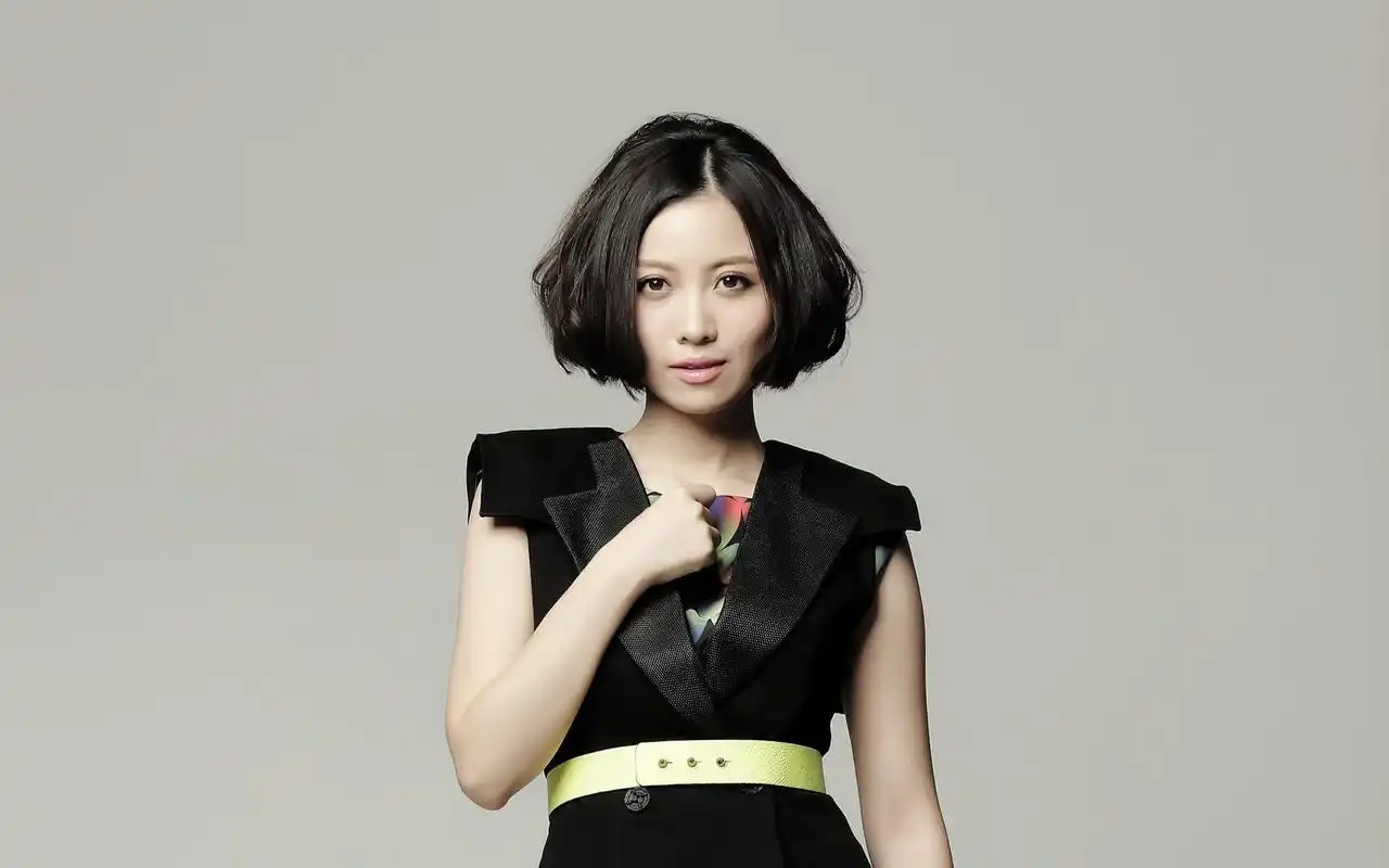 姚贝娜,bella,美女,歌手,明星,气质,人像摄影,写真姚贝娜壁纸图片