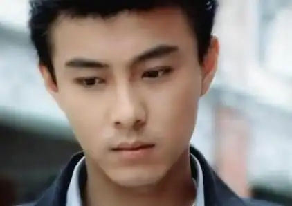 "常州女婿"张卫健:三次和同一个女人结婚,57岁仍旧期盼着孩子