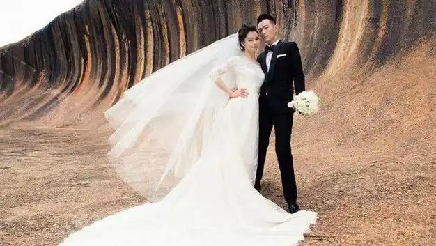 结束9年豪门婚姻,为保胎曾卧床五个月|李靓蕾|王力宏|华语音乐|华语