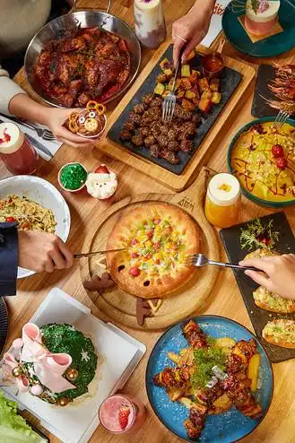 西餐聚餐美食俯拍全景餐饮美食摄影图