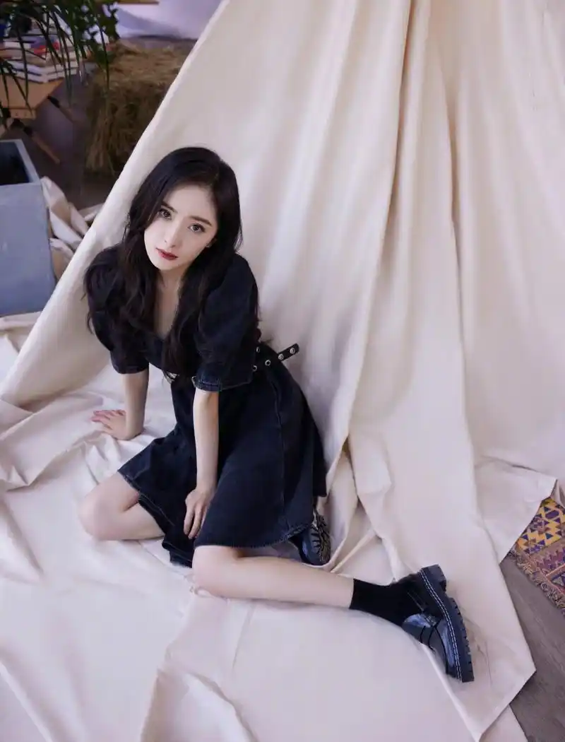 杨幂 #lnny团队 #zovy逸 下期预告:关晓彤 - 抖音