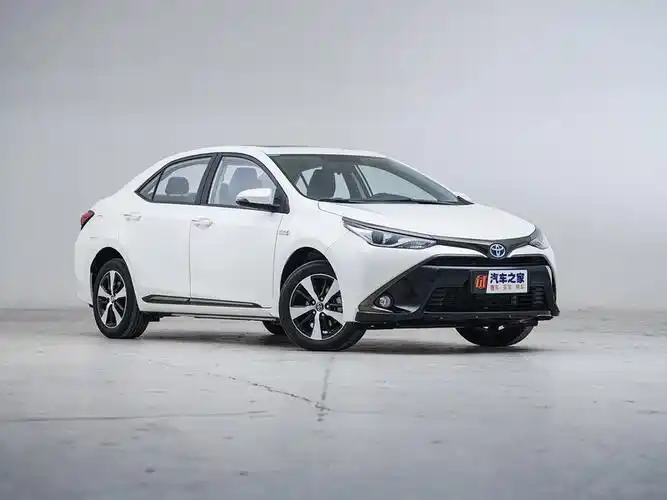 广汽丰田 雷凌双擎e  2019款 1.8ph v e-cvt豪华版