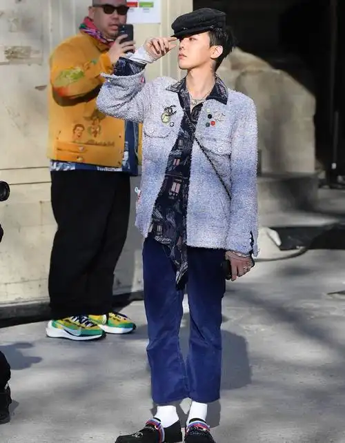 权志龙素颜关于权志龙素颜相关内容