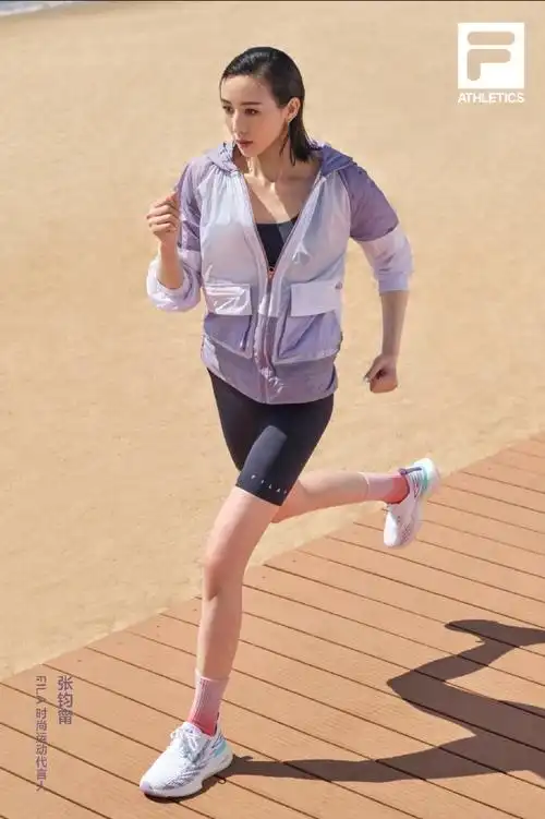 fila 拿铁女孩 ##fila 时尚运动代言人张钧甯
