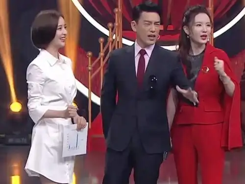 佟丽娅微信被王耀庆拉黑,现场气氛极度尴尬,幸好自己机智解围