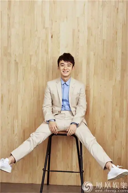 董子健跨越口音隔阂 动人演出获封最痴情男角