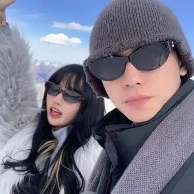 逗比情侣头像一左一右