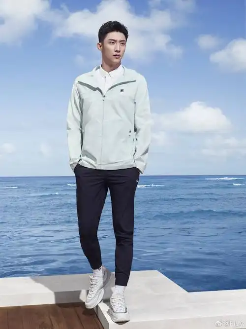 黄景瑜 fila 品牌代言人