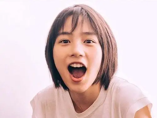 【治愈系笑容top1——能年玲奈】