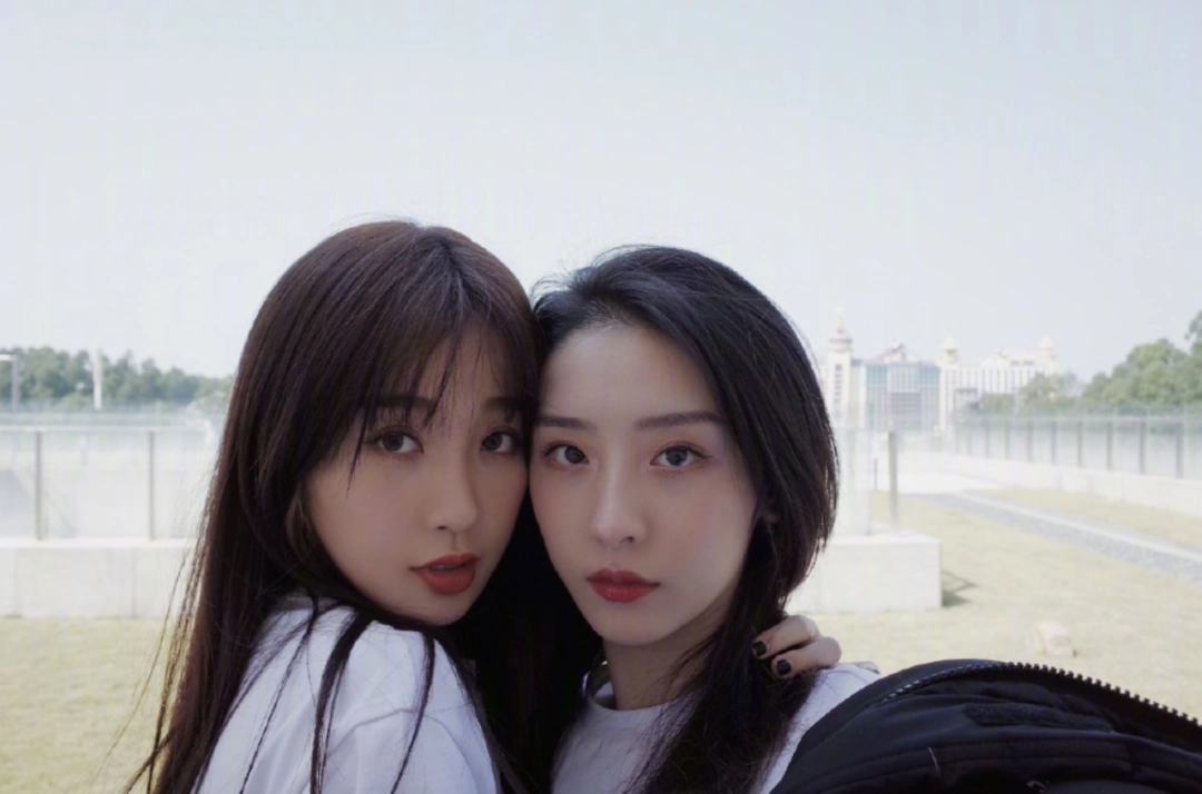 虞书欣和赵小棠为何管不住自己的嘴