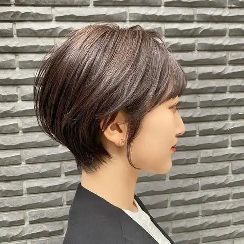 30岁左右的女性适合这种精致短发