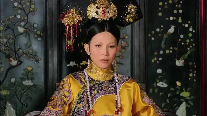 为什么甄嬛传里面端妃和甄嬛的关系不能像敬妃和甄嬛那般稳固呢