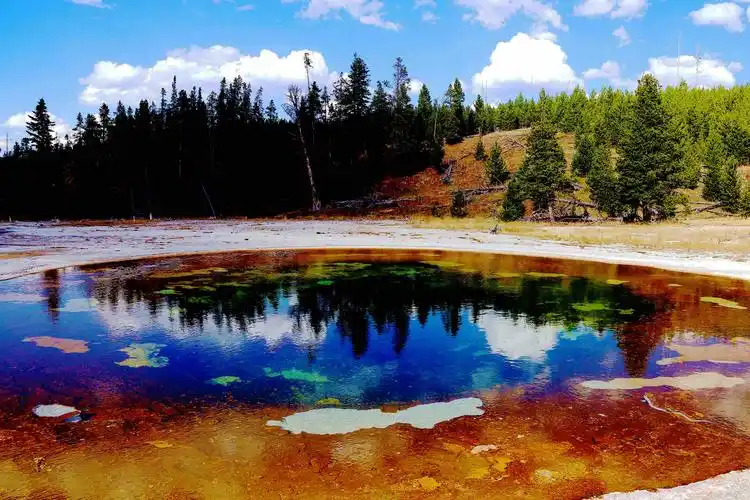 著名景观云集,奇美惊艳世界的上间歇泉盆地———黄石公园游记(二)