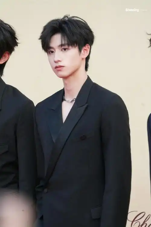 和朱志鑫在初冬相遇##22x日志