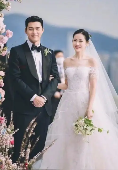 玄彬孙艺珍正式办理结婚登记