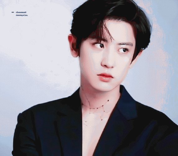 朴灿烈超话#朴灿烈##朴灿烈照片#  90无论可爱还是帅气都能轻松驾驭