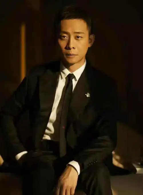 年龄是他们阅历的体现,不同于小鲜肉们的稚嫩,他们没有中年男人的油腻